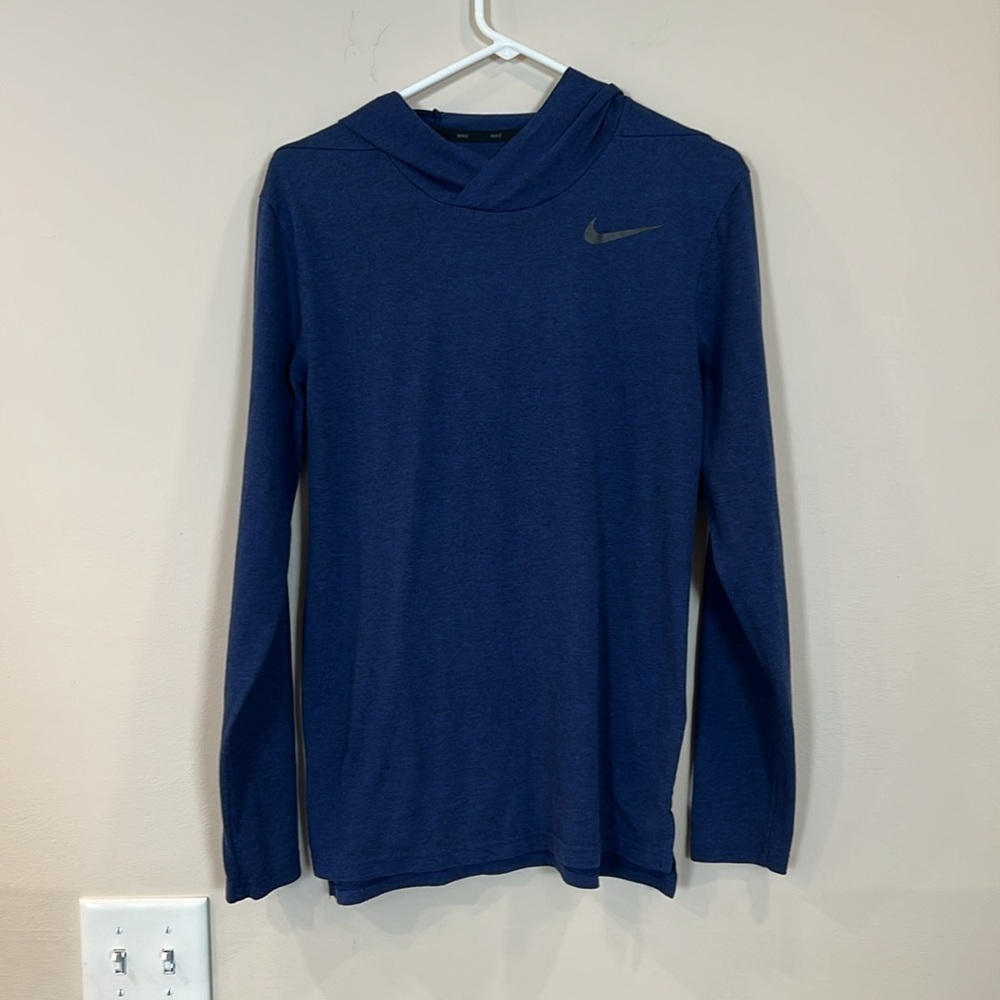 🔥Nike Blue Long Sleeve Top🔥